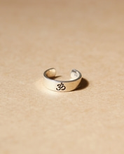 OM (AUM) knuckle &amp; toe ring